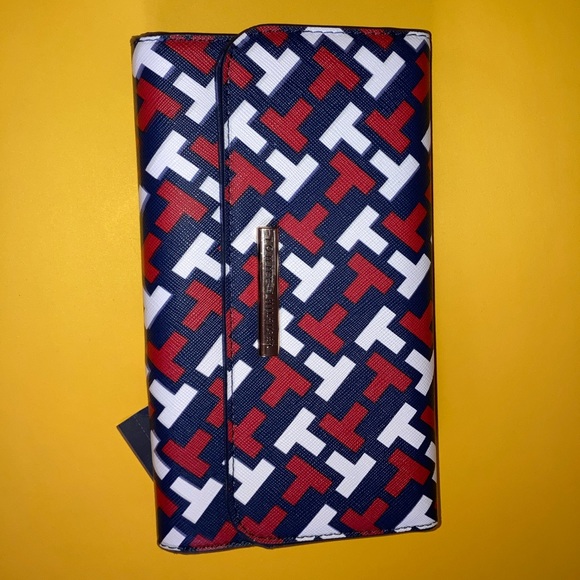 Tommy Hilfiger Handbags - Tommy Hilfiger Large Wallet Blue & Red Clutch Logo Women’s Organizer Wallet NWT